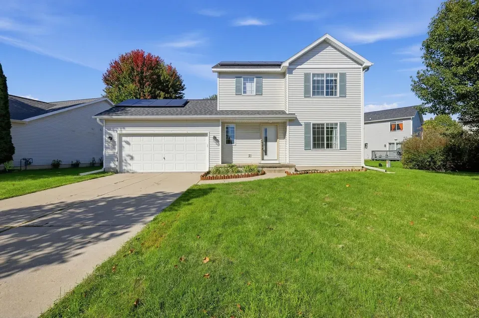 3 Bed 2 Bath Traditional Suburban Family Home in Madison, WI