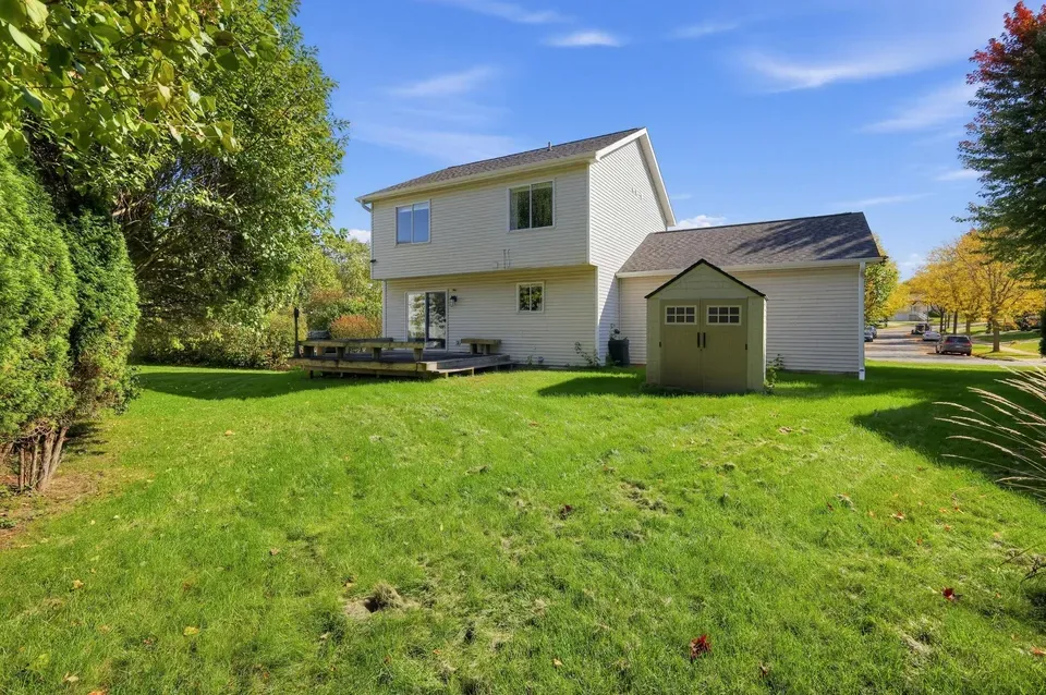 3 Bed 2 Bath Traditional Suburban Family Home in Madison, WI - 3