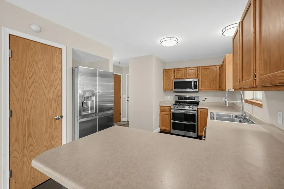 3 Bed 2 Bath Traditional Suburban Family Home in Madison, WI - 4
