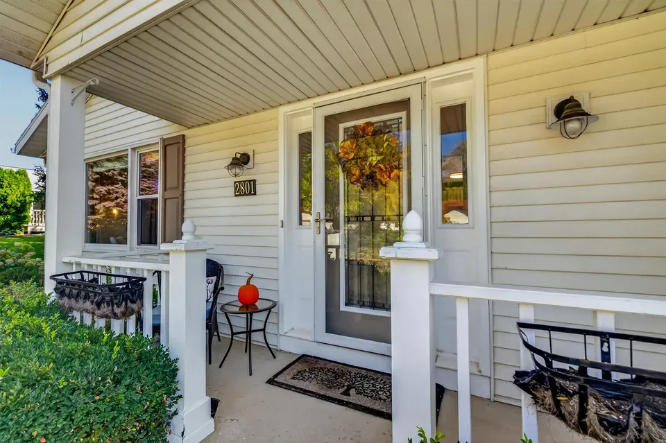3 Bed 2 Bath Traditional Suburban Family Home in Madison, WI - 1