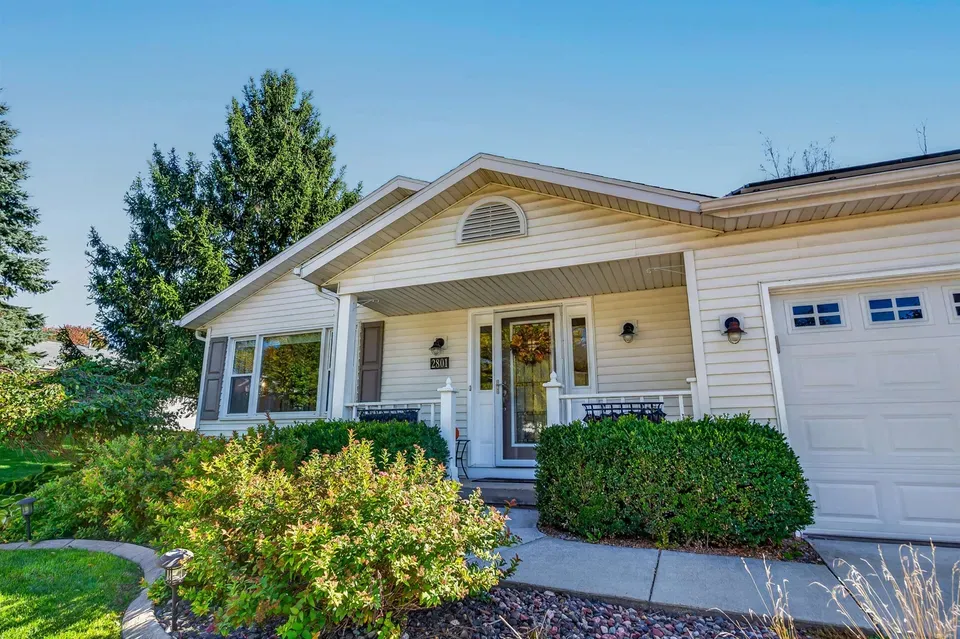 3 Bed 2 Bath Traditional Suburban Family Home in Madison, WI - 2