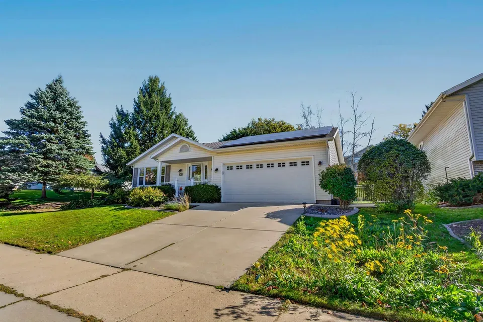 3 Bed 2 Bath Traditional Suburban Family Home in Madison, WI - 5