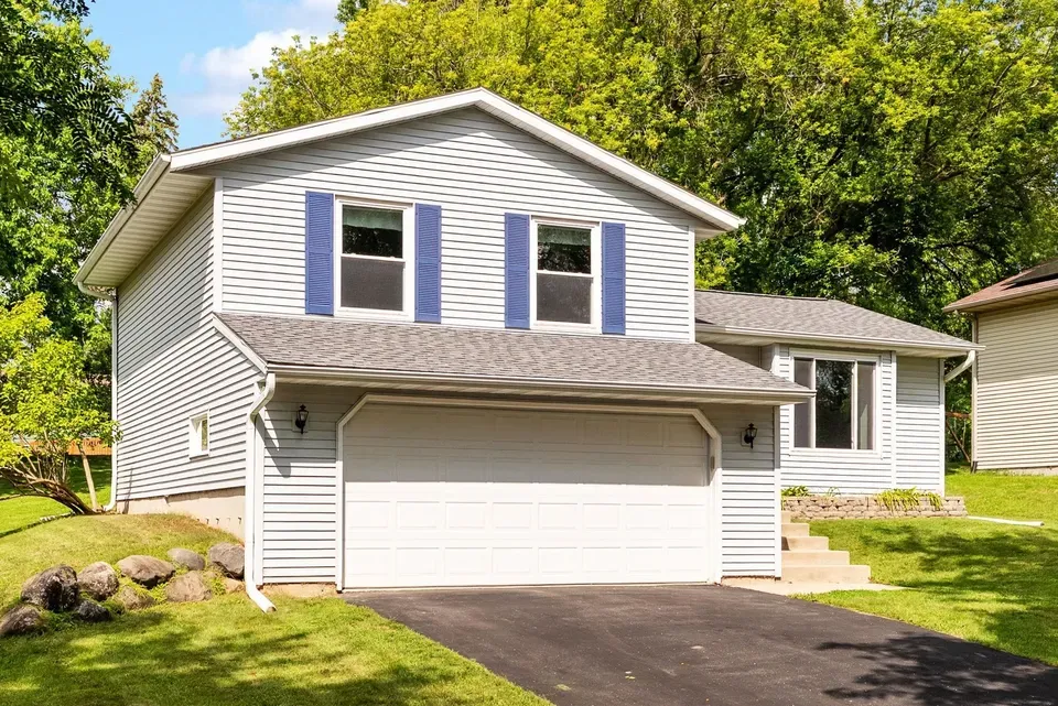 3 Bed 2 Bath Traditional Suburban Family Home in Madison, WI - 2