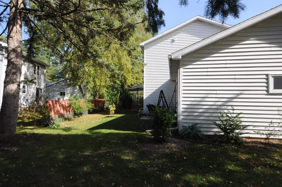 3 Bed 2 Bath Traditional Suburban Family Home in Madison, WI - 3