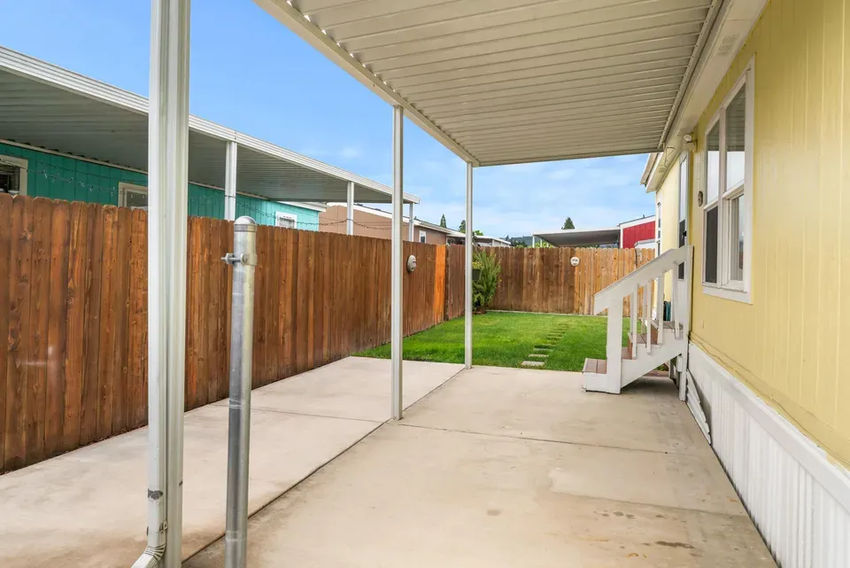 3 Bed 2 Bath Traditional Suburban Family Home in Medford, OR - 4