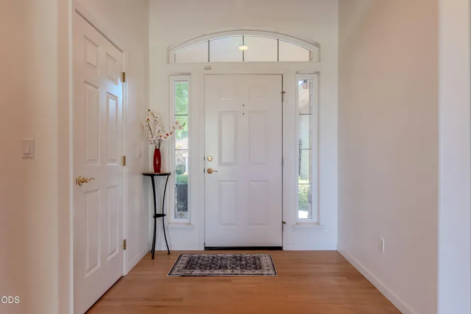 3 Bed 2 Bath Traditional Suburban Family Home in Medford, OR - 3