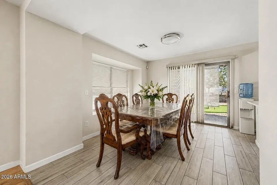 3 Bed 2 Bath Traditional Suburban Family Home in Mesa, AZ - 4