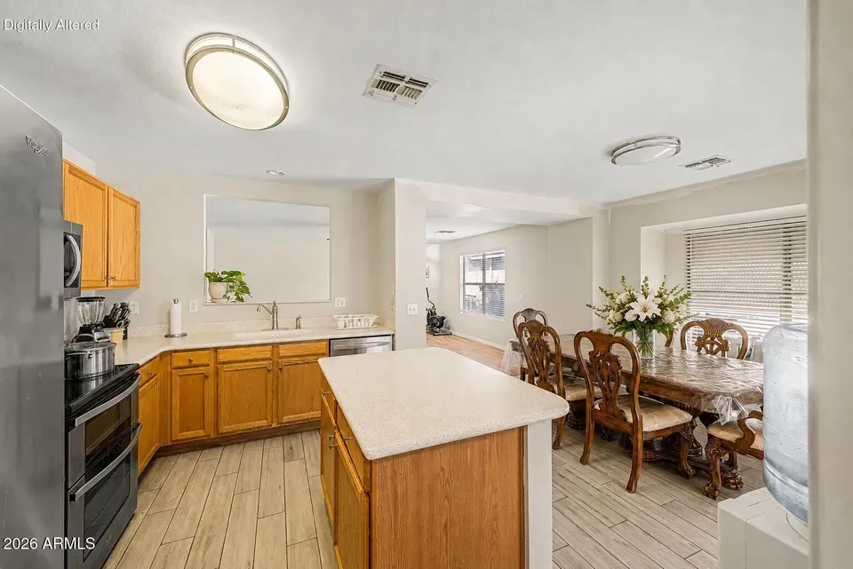 3 Bed 2 Bath Traditional Suburban Family Home in Mesa, AZ - 5