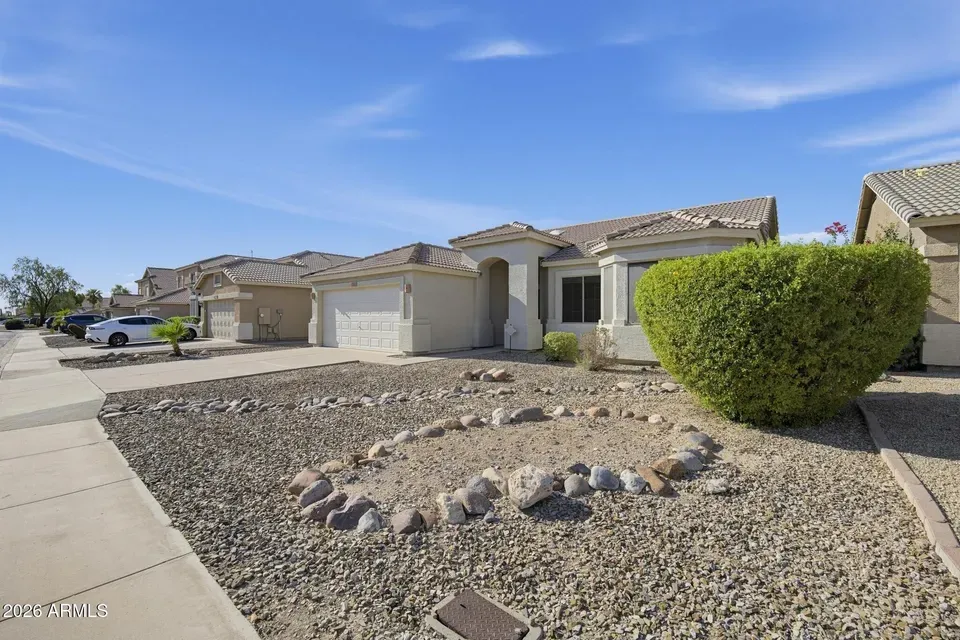 3 Bed 2 Bath Traditional Suburban Family Home in Mesa, AZ - 3