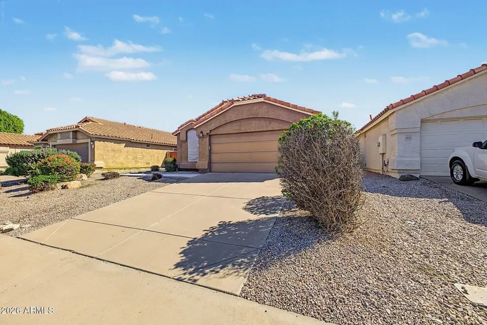 3 Bed 2 Bath Traditional Suburban Family Home in Mesa, AZ - 2