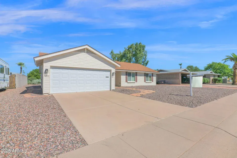 3 Bed 2 Bath Traditional Suburban Family Home in Mesa, AZ