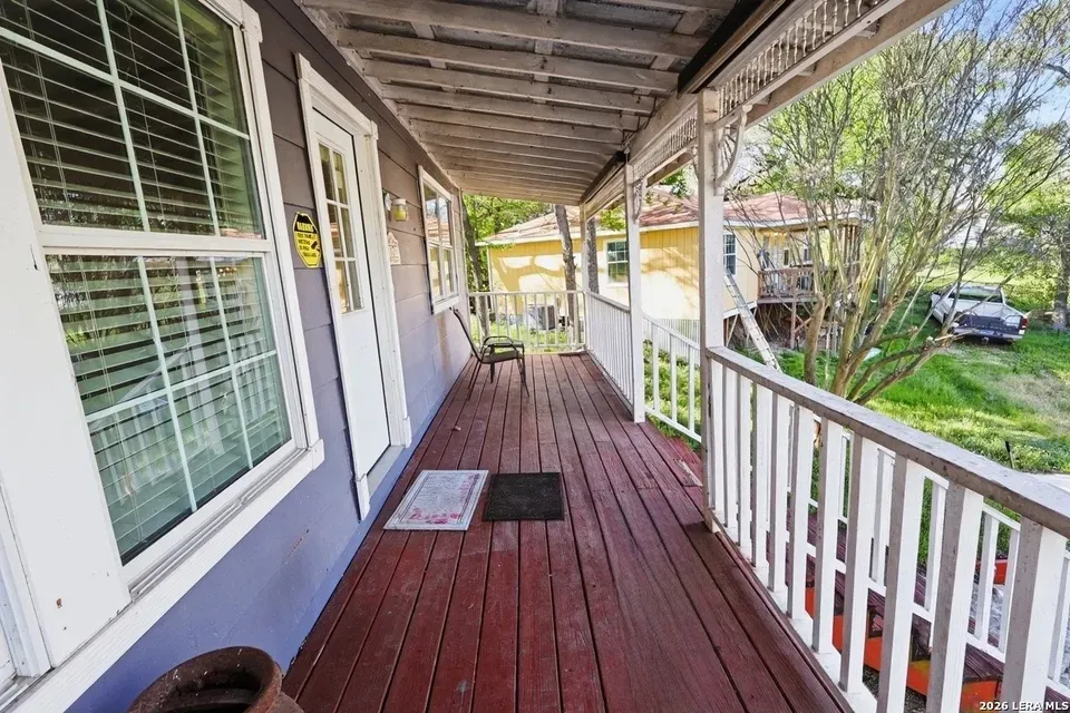 3 Bed 2 Bath Traditional Suburban Family Home in New Braunfels, TX - 3