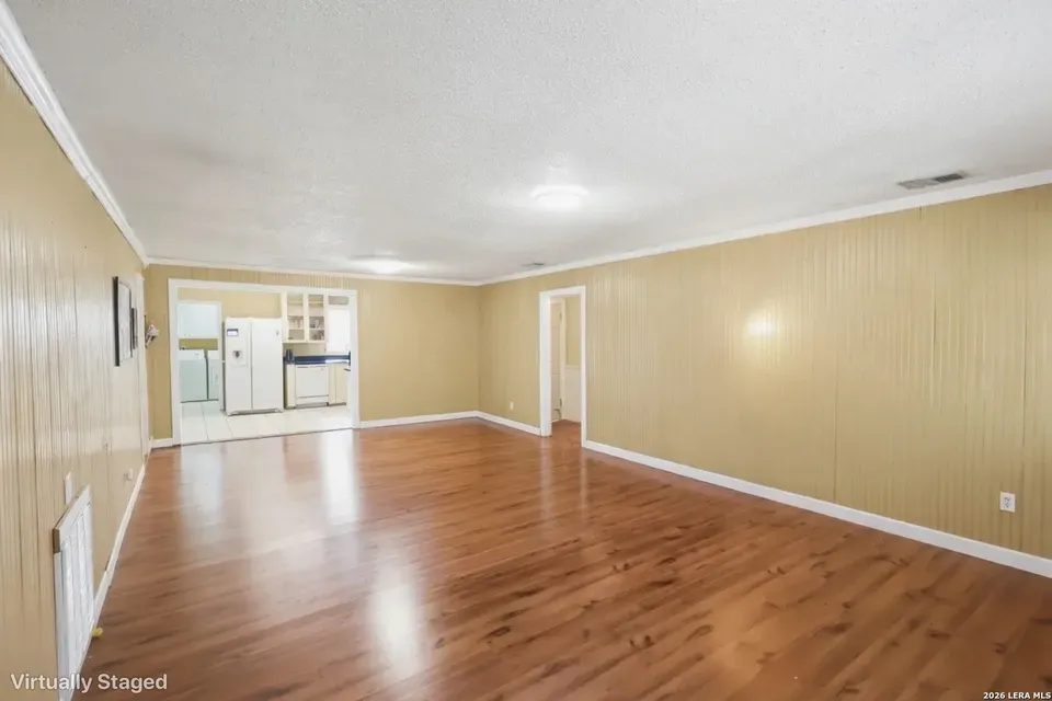 3 Bed 2 Bath Traditional Suburban Family Home in New Braunfels, TX - 5
