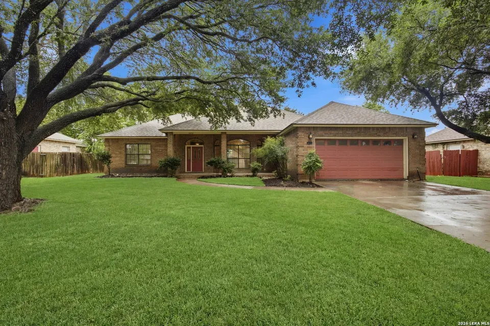 3 Bed 2 Bath Traditional Suburban Family Home in New Braunfels, TX - 1