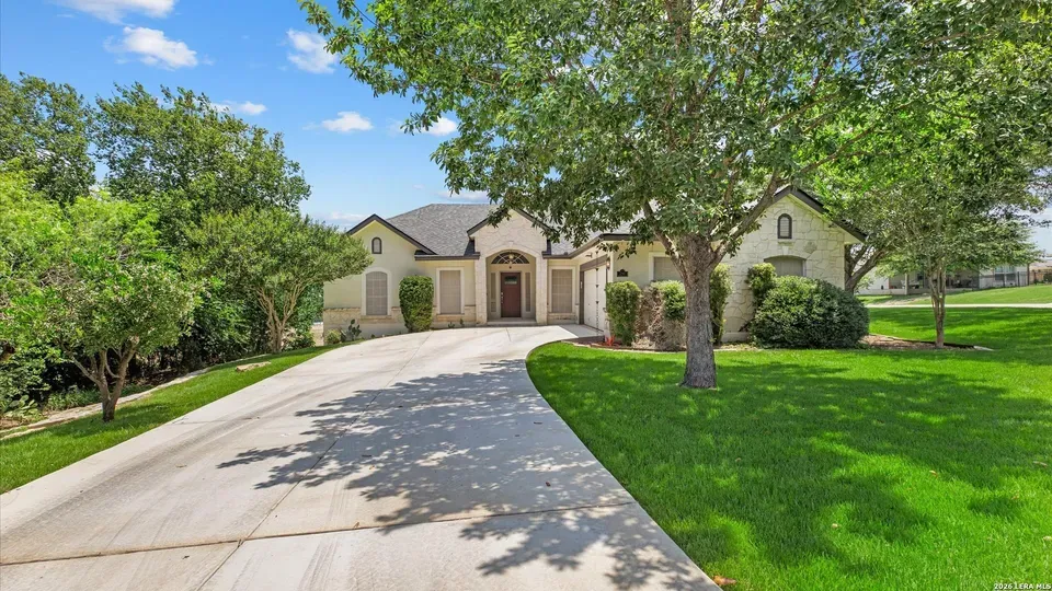 3 Bed 2 Bath Traditional Suburban Family Home in New Braunfels, TX - 1