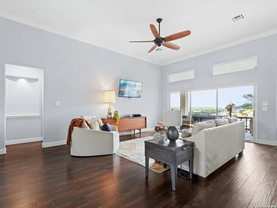 3 Bed 2 Bath Traditional Suburban Family Home in New Braunfels, TX - 5