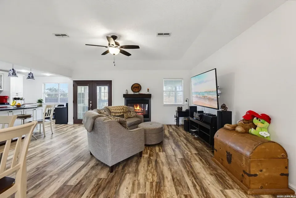 3 Bed 2 Bath Traditional Suburban Family Home in New Braunfels, TX - 5
