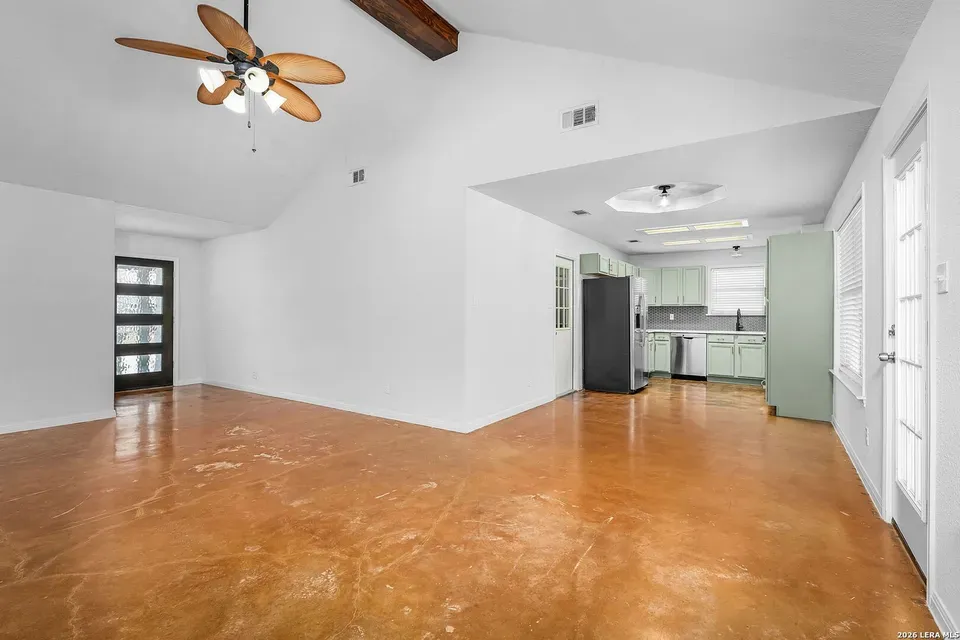 3 Bed 2 Bath Traditional Suburban Family Home in New Braunfels, TX - 5