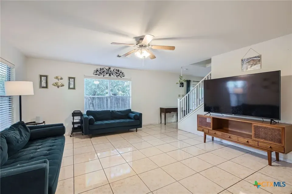 3 Bed 2 Bath Traditional Suburban Family Home in New Braunfels, TX - 2