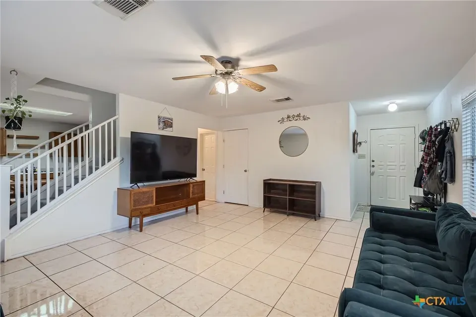 3 Bed 2 Bath Traditional Suburban Family Home in New Braunfels, TX - 5