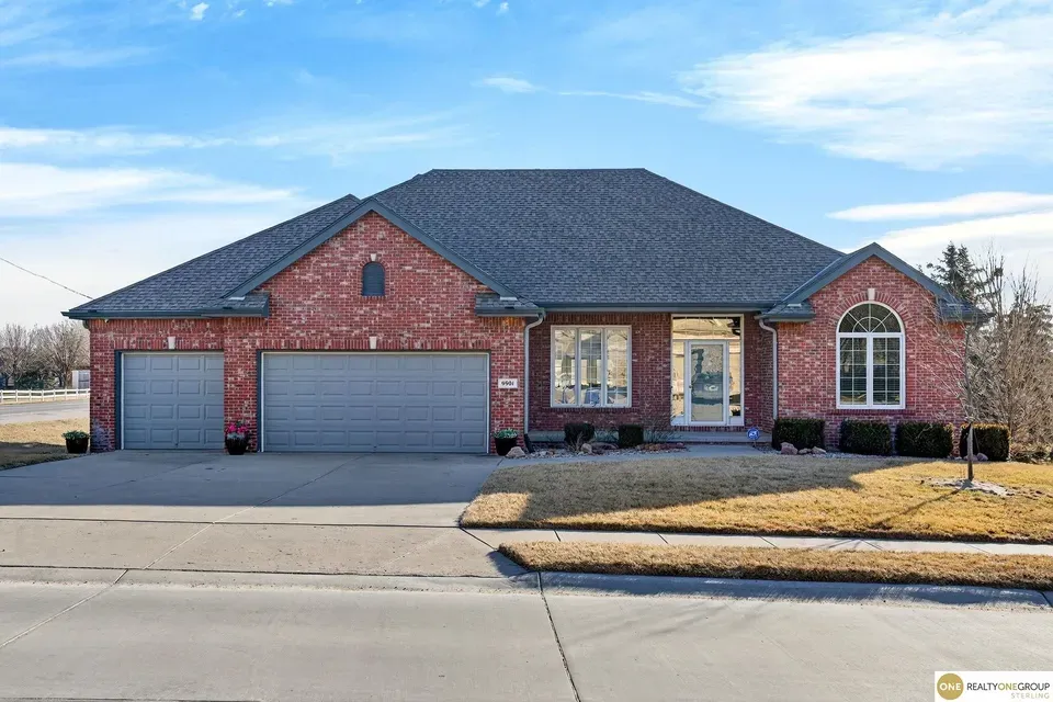 3 Bed 2 Bath Traditional Suburban Family Home in Omaha, NE