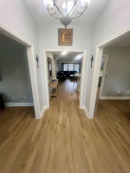 3 Bed 2 Bath Traditional Suburban Family Home in Pearland, TX - 5