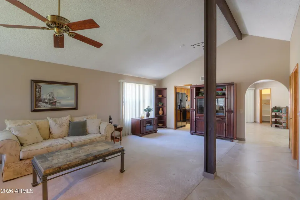3 Bed 2 Bath Traditional Suburban Family Home in Phoenix, AZ - 4