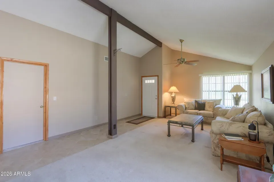 3 Bed 2 Bath Traditional Suburban Family Home in Phoenix, AZ - 5