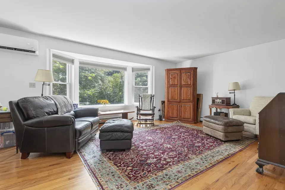 3 Bed 2 Bath Traditional Suburban Family Home in Portland, ME - 5
