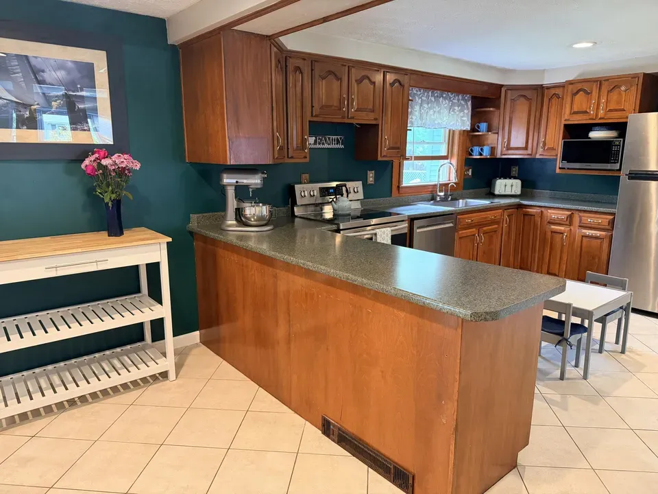 3 Bed 2 Bath Traditional Suburban Family Home in Portland, ME - 2