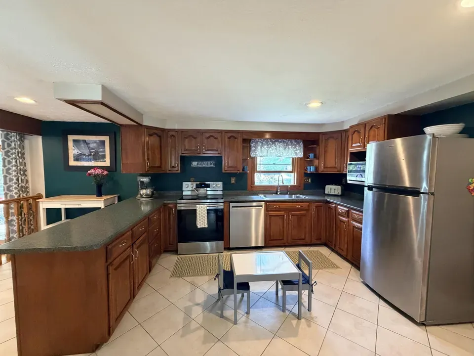 3 Bed 2 Bath Traditional Suburban Family Home in Portland, ME - 3