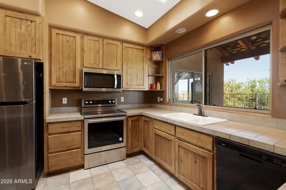 3 Bed 2 Bath Traditional Suburban Family Home in Scottsdale, AZ - 4