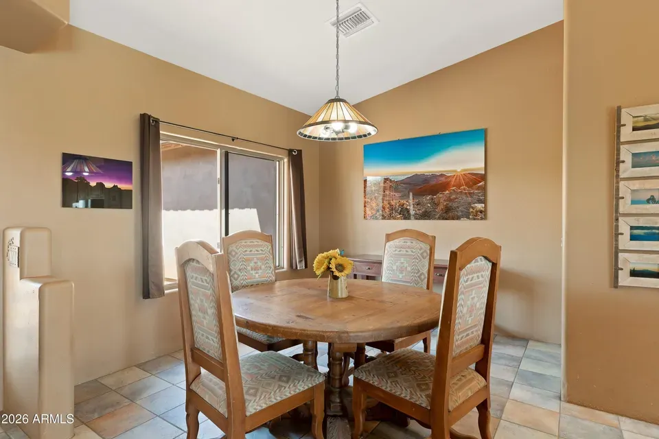 3 Bed 2 Bath Traditional Suburban Family Home in Scottsdale, AZ - 5