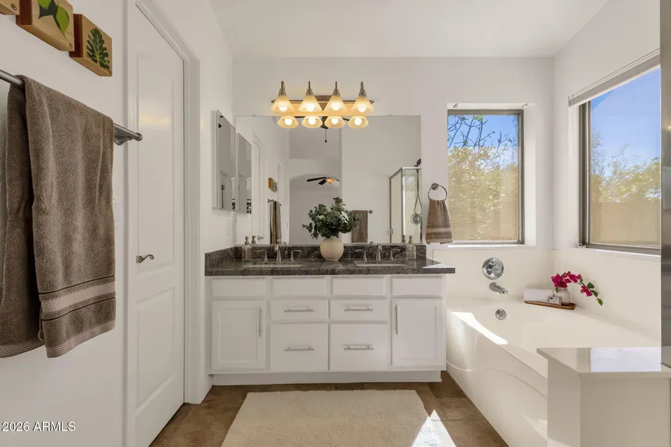 3 Bed 2 Bath Traditional Suburban Family Home in Scottsdale, AZ - 4