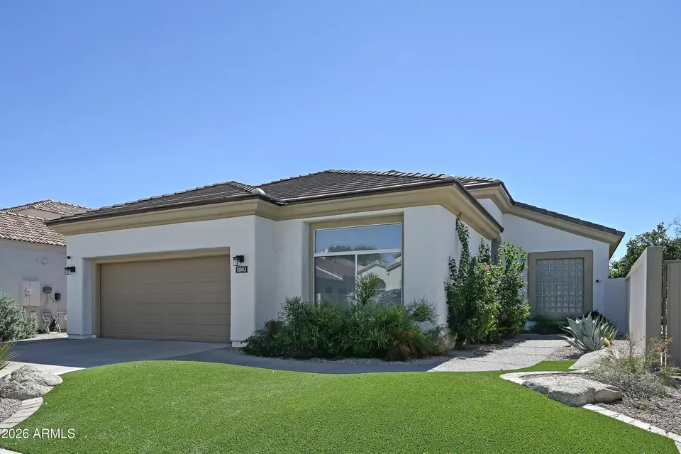 3 Bed 2 Bath Traditional Suburban Family Home in Scottsdale, AZ