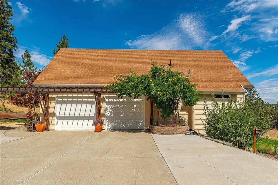 3 Bed 2 Bath Traditional Suburban Family Home in Spokane, WA - 4