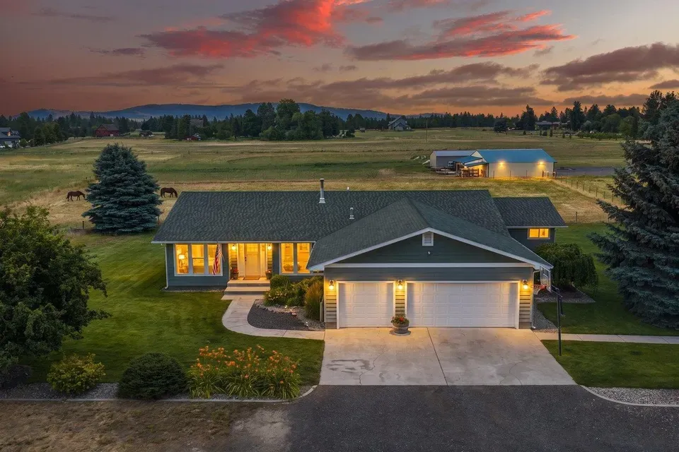 3 Bed 2 Bath Traditional Suburban Family Home in Spokane, WA