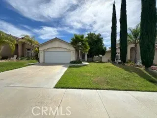 3 Bed 2 Bath Traditional Suburban Family Home in Temecula, CA - 2