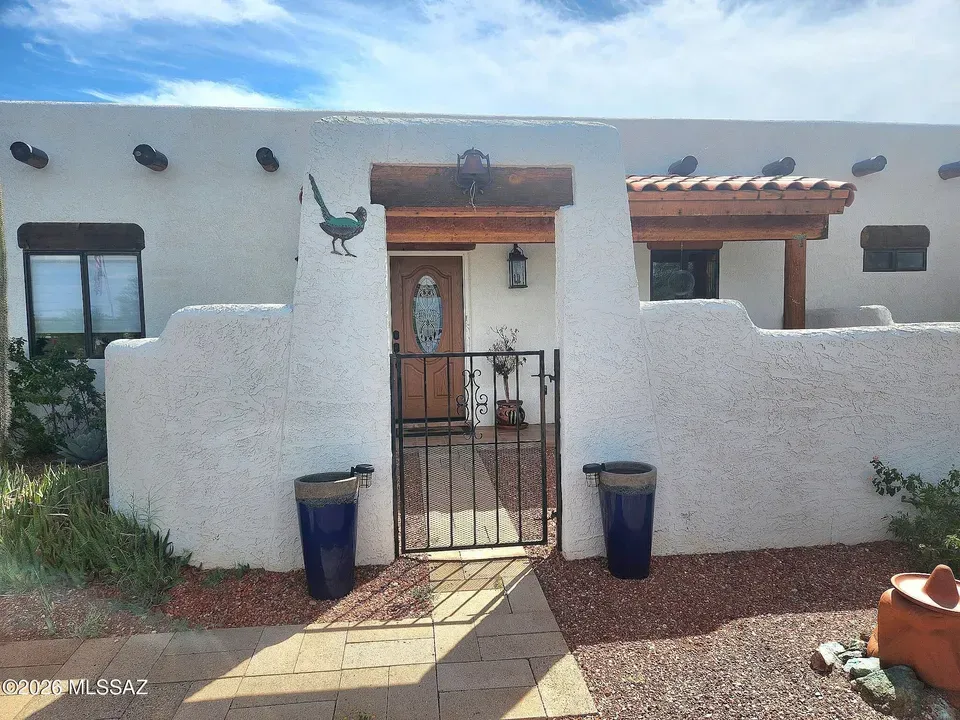 3 Bed 2 Bath Traditional Suburban Family Home in Tucson, AZ - 3