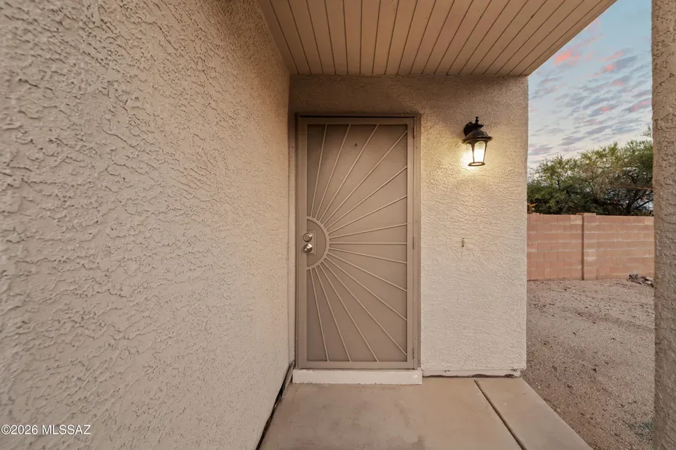 3 Bed 2 Bath Traditional Suburban Family Home in Tucson, AZ - 5