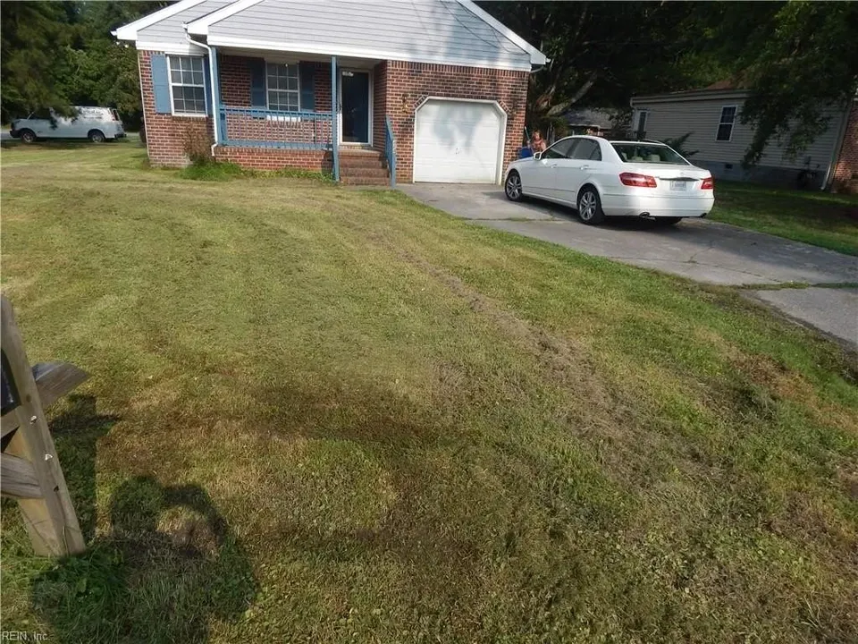 3 Bed 2 Bath Traditional Suburban Family Home in Virginia Beach, VA