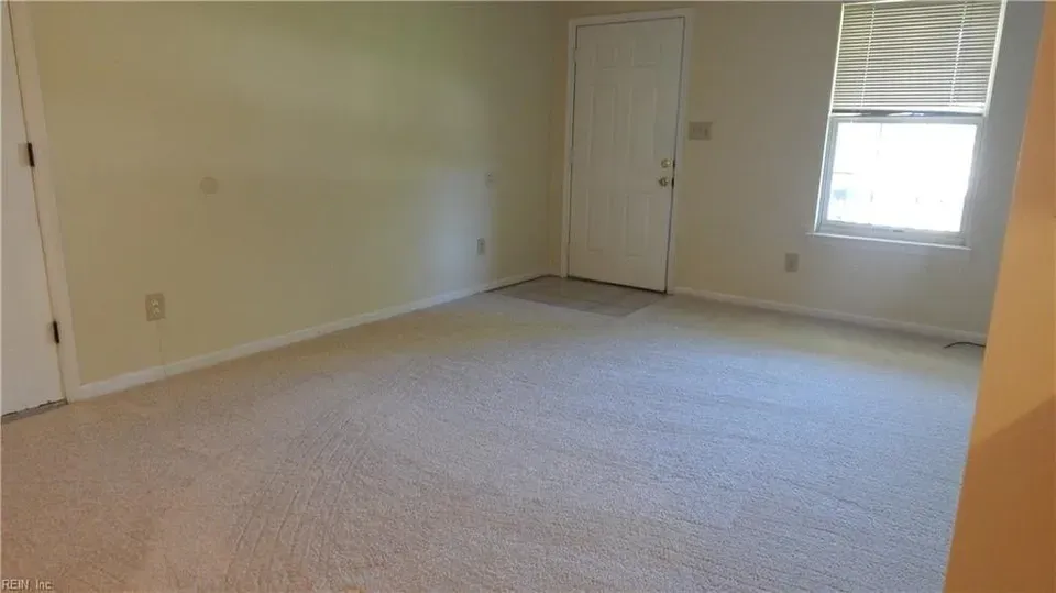 3 Bed 2 Bath Traditional Suburban Family Home in Virginia Beach, VA - 4