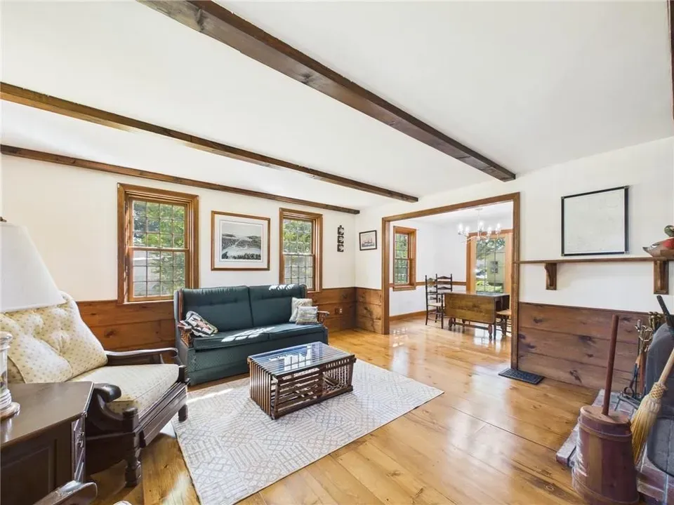 3 Bed 2 Bath Traditional Suburban Family Home in Warwick, RI - 4