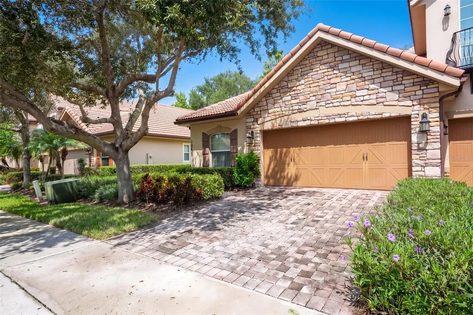 3 Bed 2 Bath Urban Luxury Row House in Orlando, FL