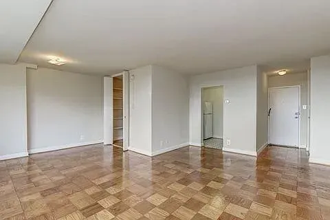 3 Bed 2 Bath Urban Residential Condo in Alexandria, VA - 1