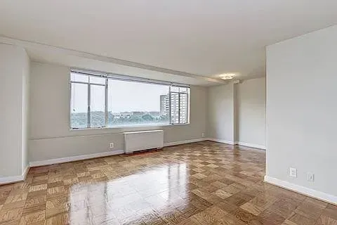 3 Bed 2 Bath Urban Residential Condo in Alexandria, VA - 3