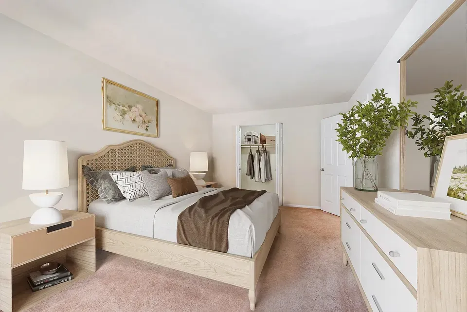3 Bed 2 Bath Urban Residential Condo in Alexandria, VA - 1