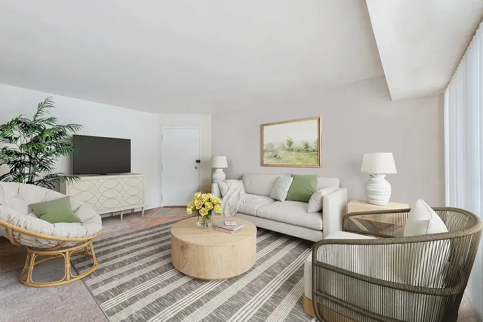 3 Bed 2 Bath Urban Residential Condo in Alexandria, VA - 4