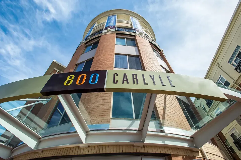 3 Bed 2 Bath Urban Residential Condo in Alexandria, VA - 2