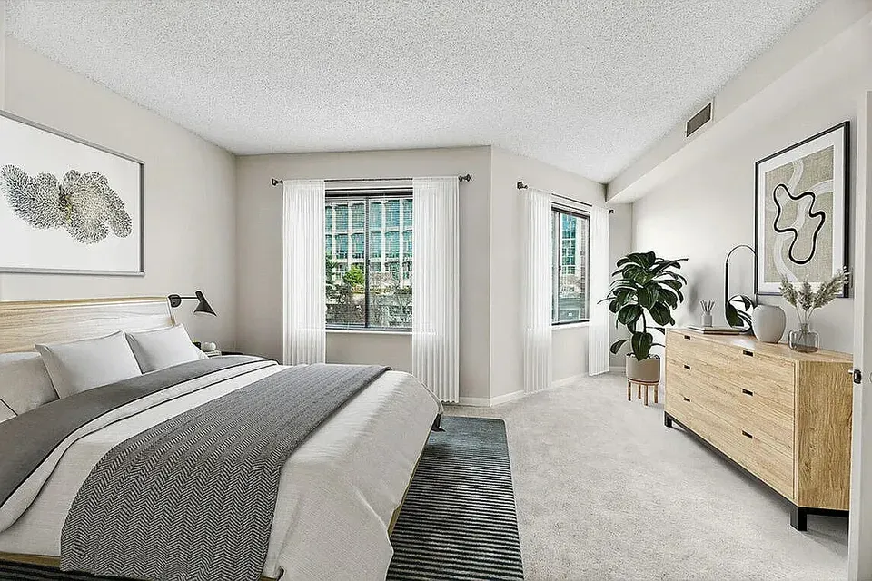 3 Bed 2 Bath Urban Residential Condo in Alexandria, VA - 1